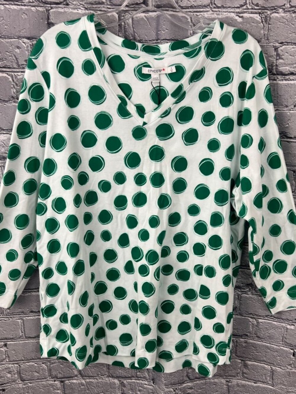 Chico’s NWT Size‎ 3 (XL) Green Dot Print V-Neck Top Casual Stretch Knit